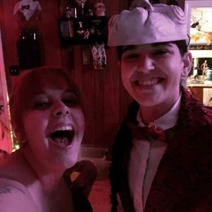 Meet your Posher, Vicky